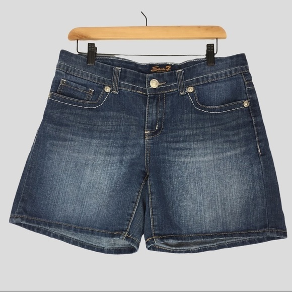 Seven7 Jean Shorts Womens 10 Blue Denim Finished Hem Mid Rise Soft Finished Cuff - Picture 2 of 12